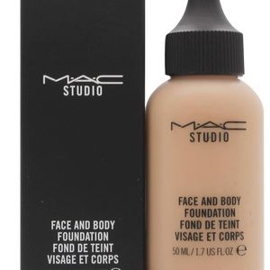 MAC Face and Body Foundation C7